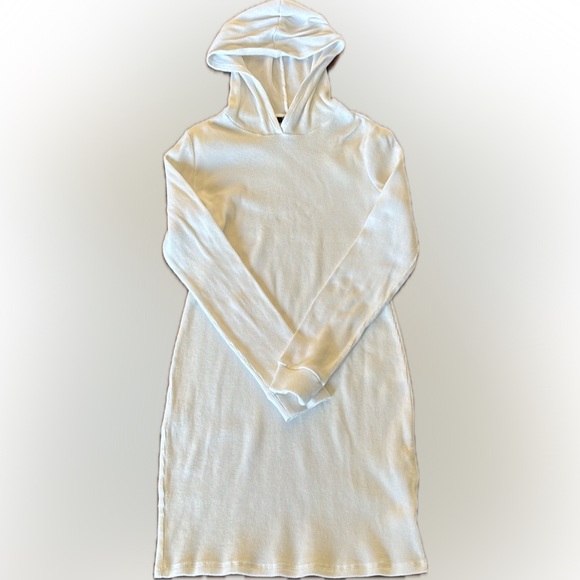 Forever 21 Dresses & Skirts - Forever 21 | White Hooded sweater Dress